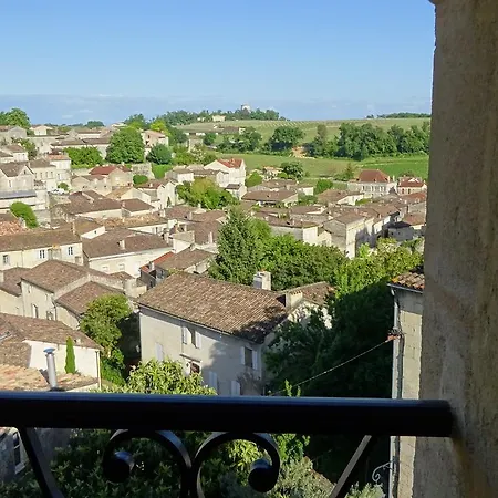 La Maison D'artiste Emilion بيت للعطل Saint-Émilion