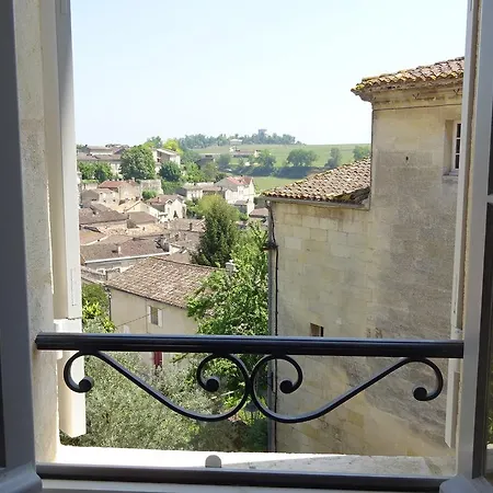 La Maison D'artiste Emilion بيت للعطل Saint-Émilion